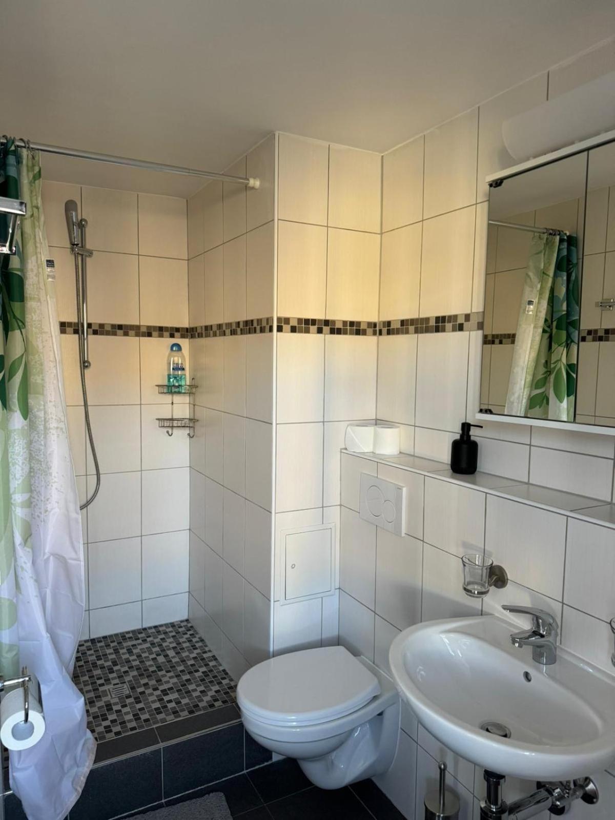 Apartmán Haus Zum Ruetli Chur Pokoj fotografie
