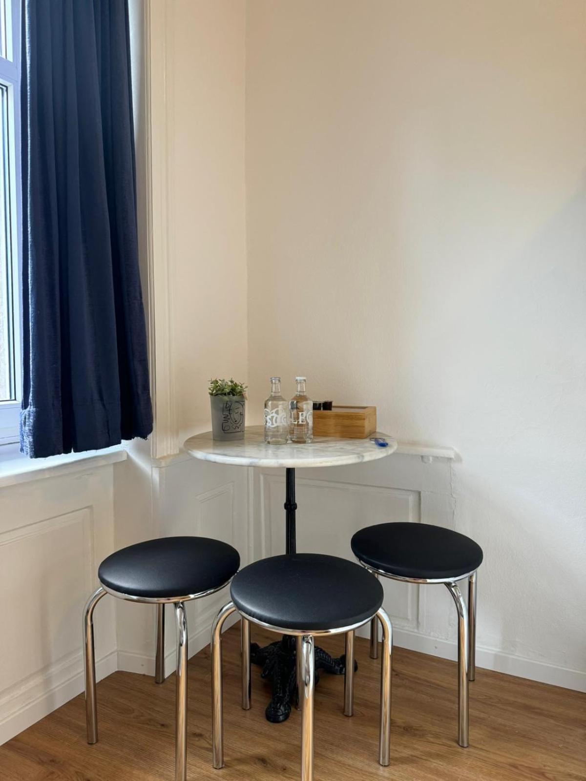Apartmán Haus Zum Ruetli Chur Pokoj fotografie