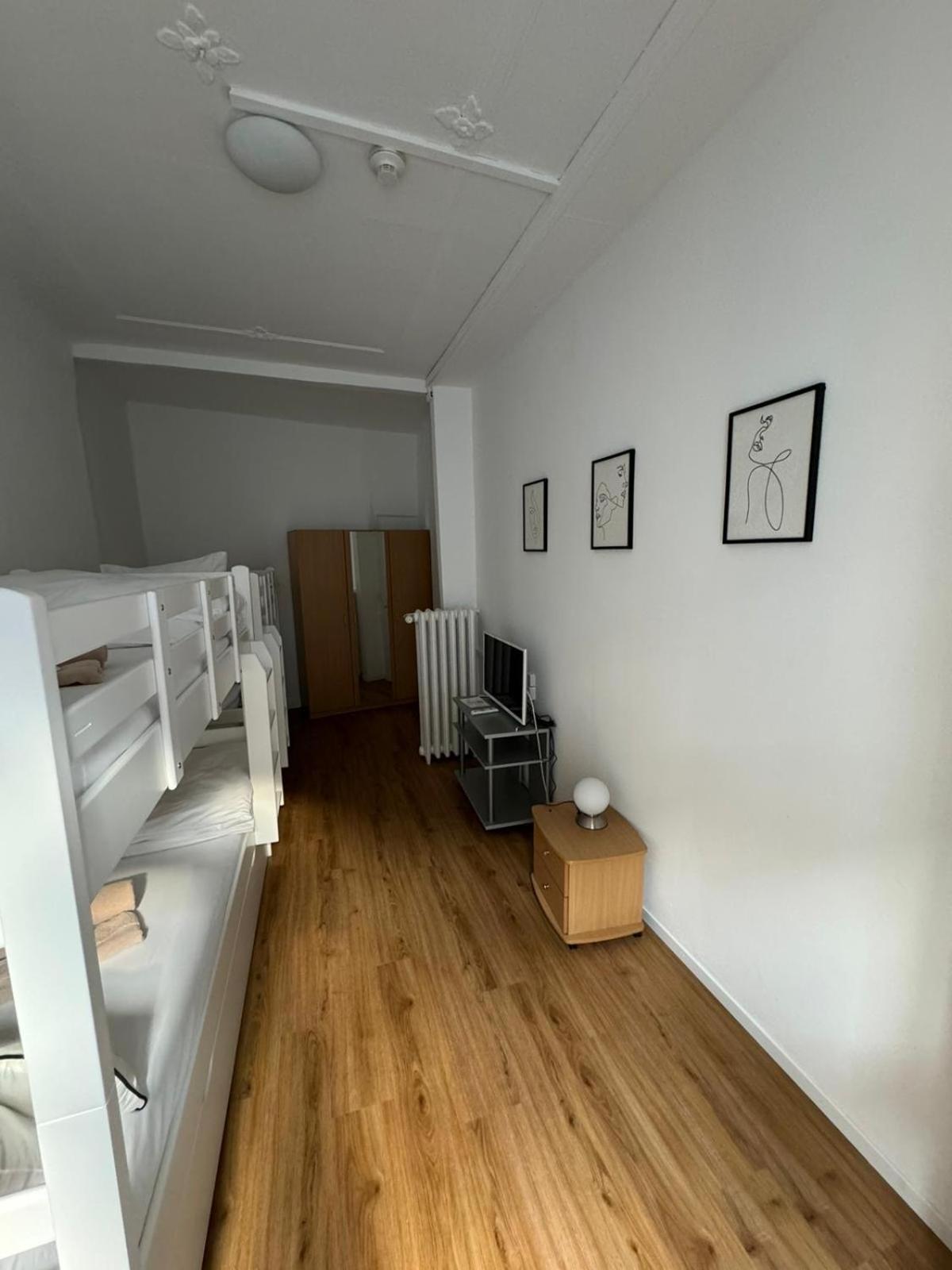 Apartmán Haus Zum Ruetli Chur Pokoj fotografie